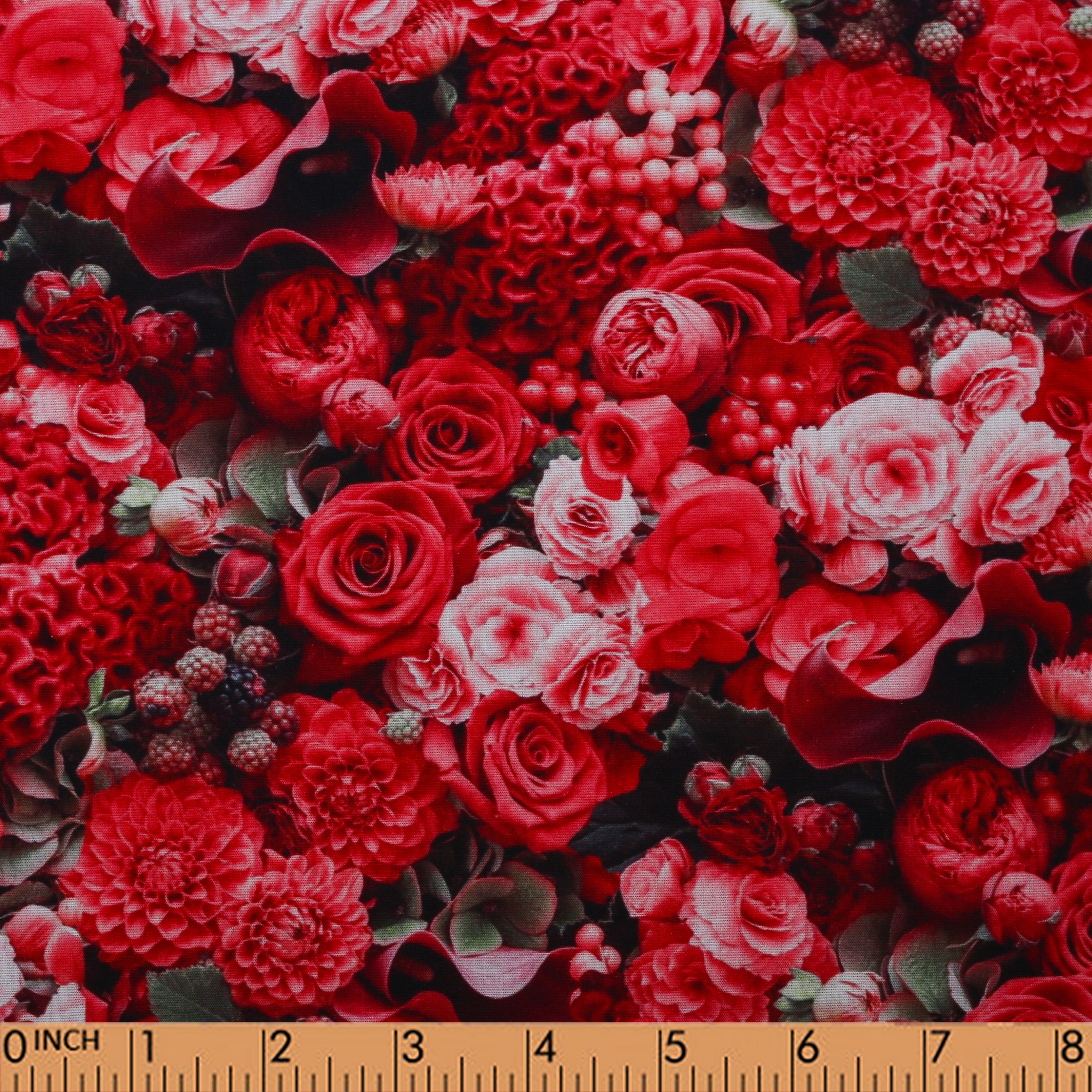 I42 - Picturesque red rose printed 4.0 in pique fabric